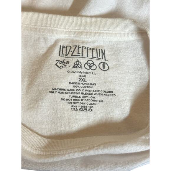 Led Zeppelin Women' Short Sleeve Band Patriotic Graphic T-Shirt Size XXL White - Picture 6 of 6